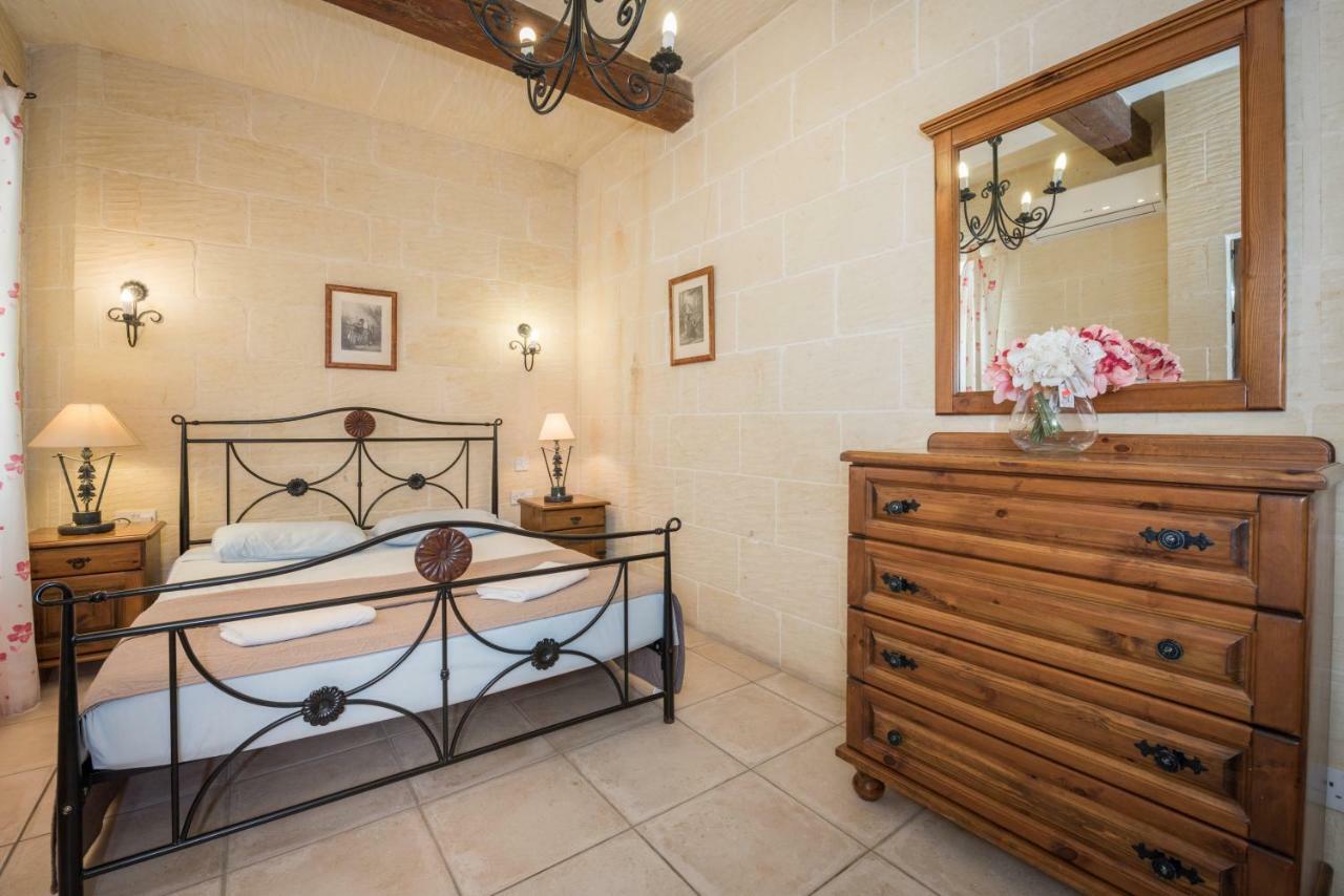 Valley View - Holiday Farmhouse With Private Pool Nadur Exterior foto